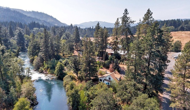 White Salmon River Escape - 75 min from Portland - Dog Friendly
