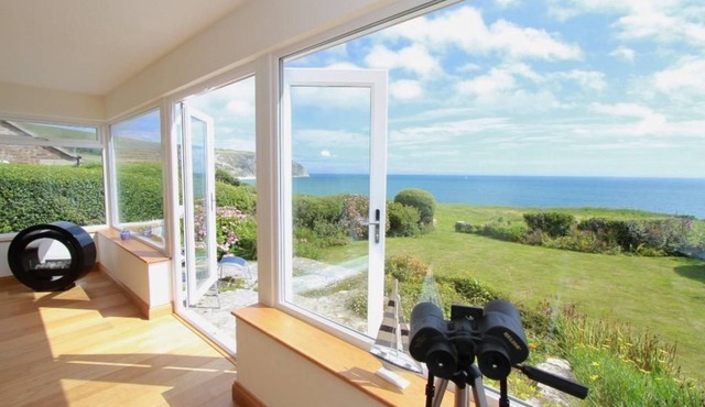 White Sands, Swanage | Dog friendly Accommodation
