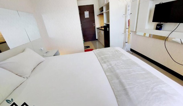 White Studio Group Surabaya - WS 821 at Amega Crown Residence