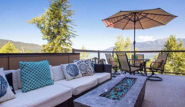 Whitefish Lakefront 3 BR Penthouse, 5 min from downtown, view of Big Mountain