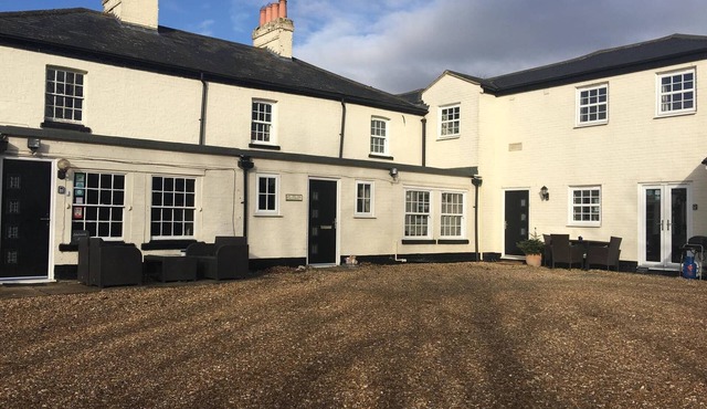 Whitehouse Cottage - Great Paxton