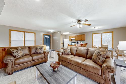 Whitepath Lodge & Resort #A