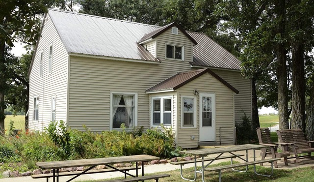 Whiterock Conservancy - Oakridge Farmhouse