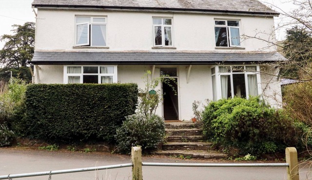 WHITES MEADOW, pet friendly, character holiday cottage in Bicknoller