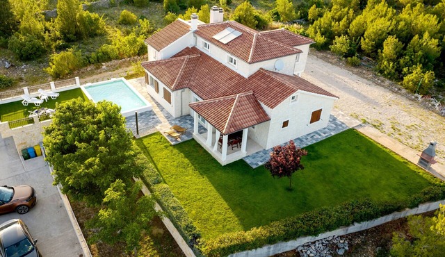 Whitestone Villa Dubrava - with outdoor pool