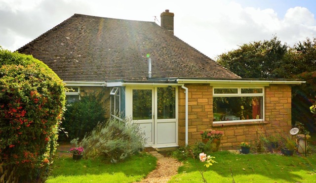Whitestones Cottage Isle of Wight 3 Bedroom Bungalow