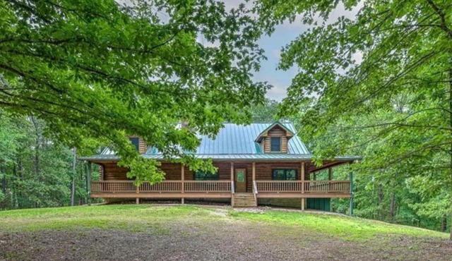 Whitetail Cabin