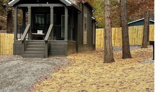 Whitetail Cottage at KY Lake. a tiny home experience!
