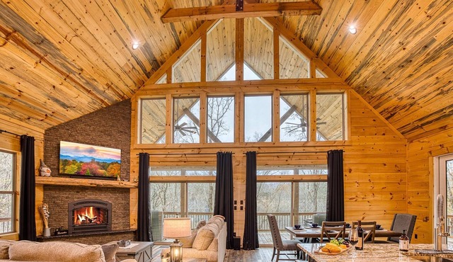 Whitetail Crick - Creek, theater room, hot tub