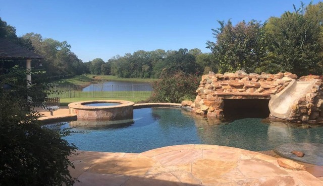 Whitetail Ranch Manor Retreat