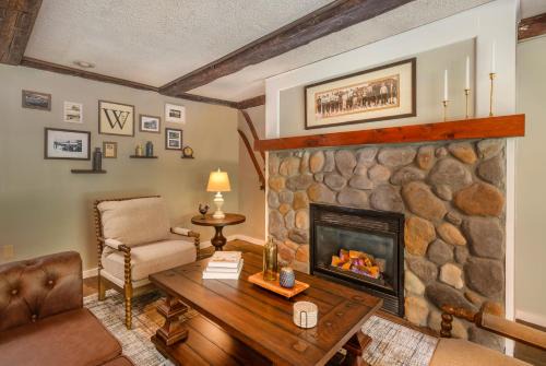 Whitneys Inn at Black Mountain