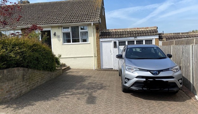 Whitstable house with a view - with parking.