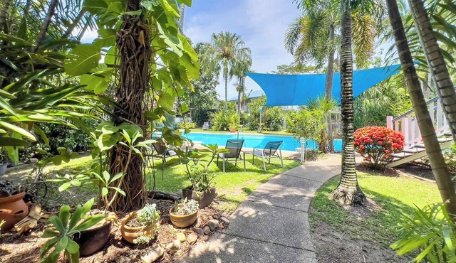 Whitsundays Mango House Poolside Retreat