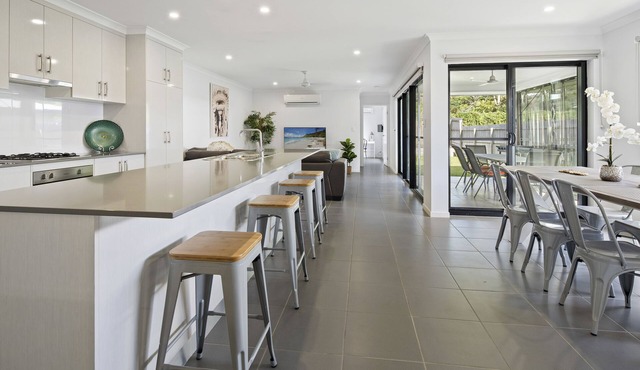 Whitsundays Paradise by the Port