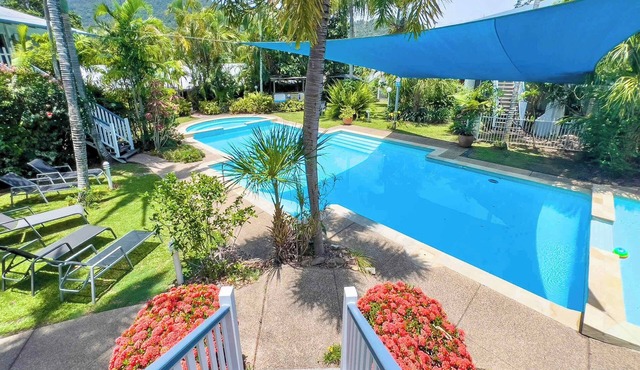 Whitsundays studio with pool and garden