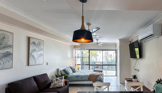 WhitsunStays - Le Beach Shack