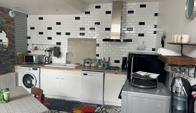 Whole apartment, close to all amenities