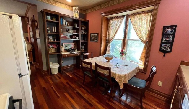 Whole Home in the Heart of St. Ansgar, Iowa