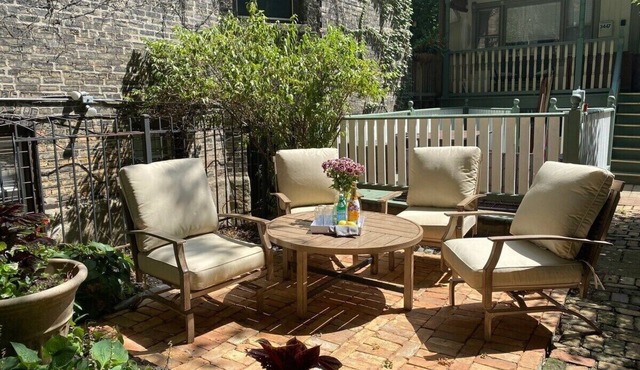 Whole house in Boystown
