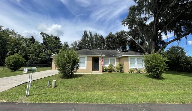 Whole House in San Antonio. Walking Distance to St. Leo University!
