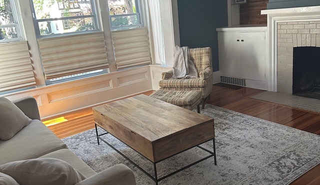 Whole house - Park Ave 3 bedroom, enjoy all the neighborhood has to offer!