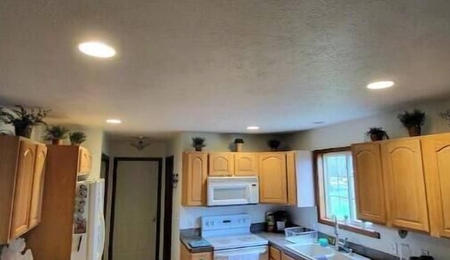 Whole house peaceful country setting 2bdrm 1.5bath