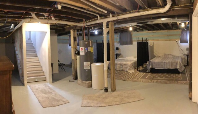 Whole house w/full basement 3 bdrms 2.5 baths 5 recliners + air mattress space