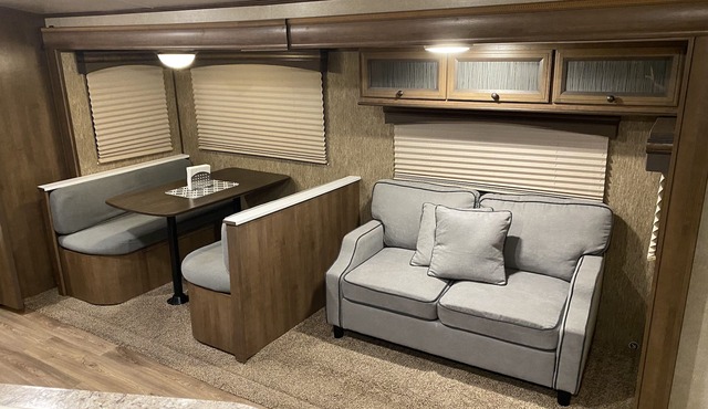 Whole Rv for You Free Parking & Self Check-in.