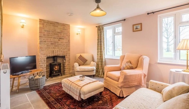 Whooper Cottage - Charming & Cosy Country Cottage