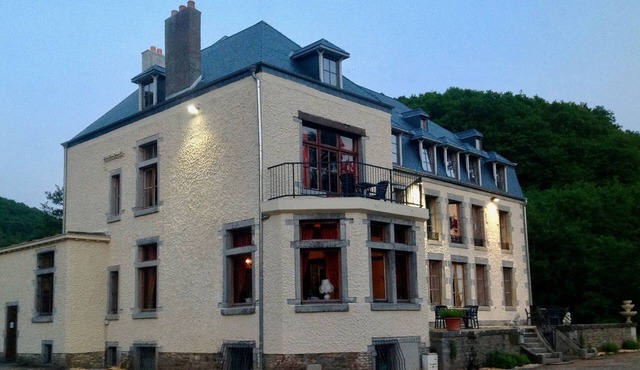 Why not renting a whole castle for your holiday