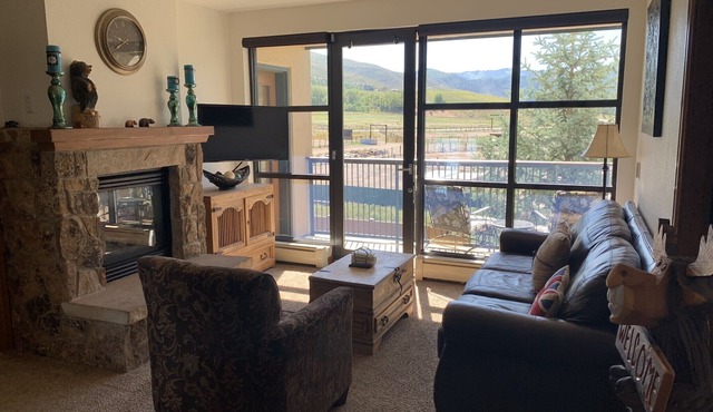 Why pay resort prices? Stunning Vail Views at Avon Prices!
