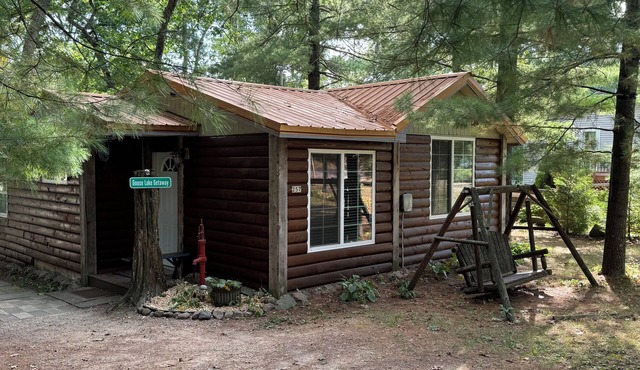 WI Dells- full Rec lake,swim,boat,ski,UTV,fish,BBQ,sauna,fire pit,hiking,kayak