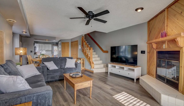 WI Dells Hideaway Condo on Lake Delton - Lake access with boat slip (upon request)