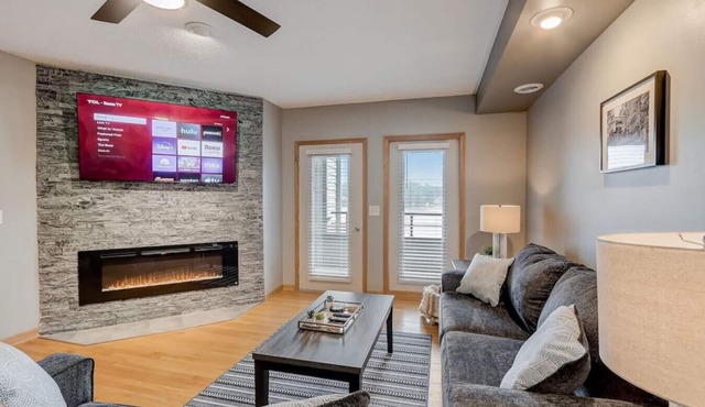 WI Dells Lakeside Serenity Condo on Lake Delton - Lake access with boat slip (upon request)