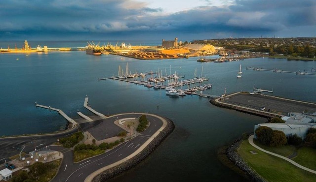 Wi-Fi *Netflix*Boat Parkingn7 Night Sale