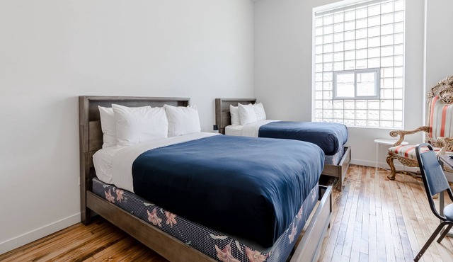 Wicker Park Condo with Gorgeous Roof Deck by RedAwning