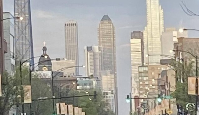 Wicker Park Near Downtown & the Salt Shed