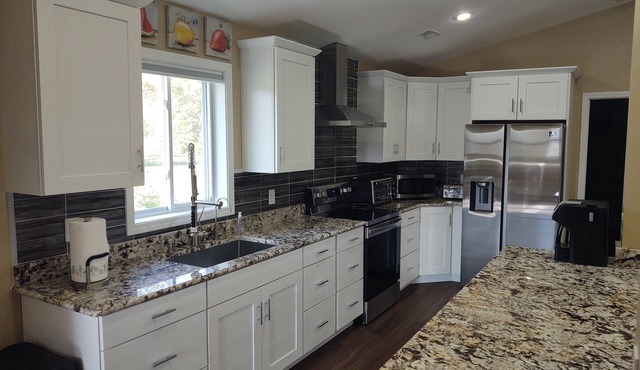WIDE OPEN! 4 BEDS $189 With MOUNTAIN VIEWS,PET FRIENDLY on 4 ACRES!