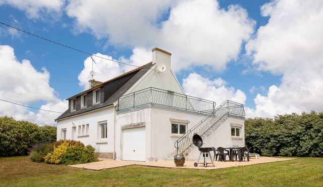 Wide open spaces in Plovan - 6 People