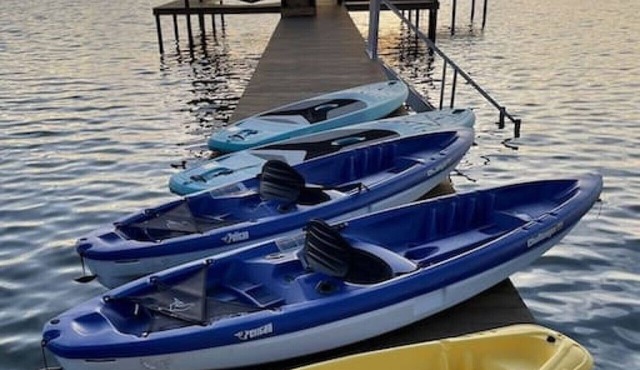 ❤️ Wide Open Water! Huge Boat Dock w/rope swing! Lake toys (Kayak, Paddleboard, Lily Pad) included! Great fishing! 🐟