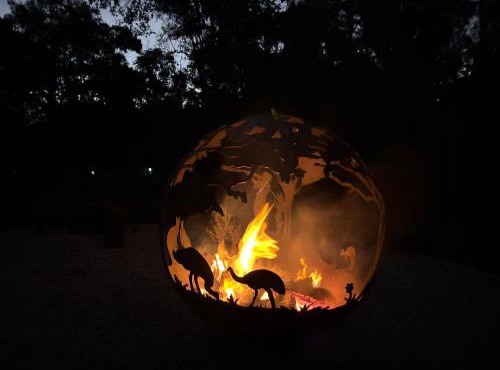 Widgereedoo Farm. Vineyard views. Peaceful retreat.