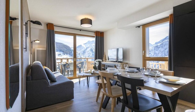 Wifi, 100m from ski lifts, fitness, sauna, hammam, terrace, balcony, tv, ski locker, 43-48m²