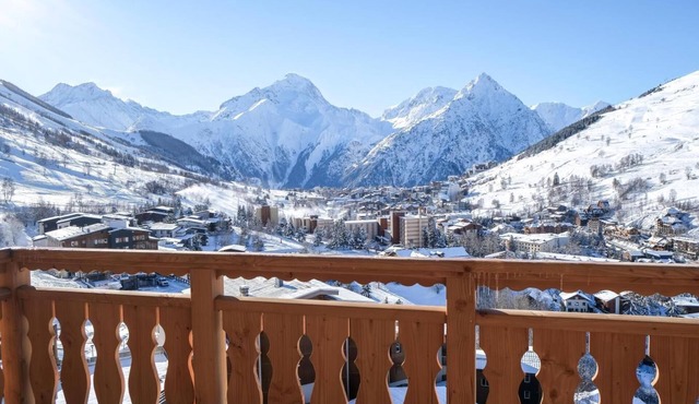 Wifi, 10m from ski slopes, swimming pool, sauna, tv, 27m², Les 2 Alpes