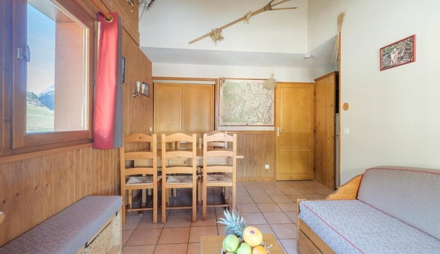 Wifi, 200m from ski slopes, fitness, sauna, balcony, parking, tv, ski locker, 32m², Val Cenis