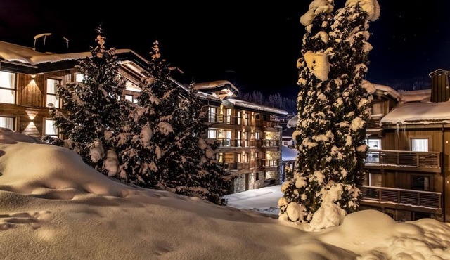 Wifi, 200m from ski slopes, 2nd floor, swimming pool, balcony, parking, tv, 67m², Les Gets