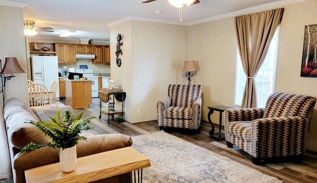 WiFi, Dog Friendly & Linens Provided ~ Lake Gaston