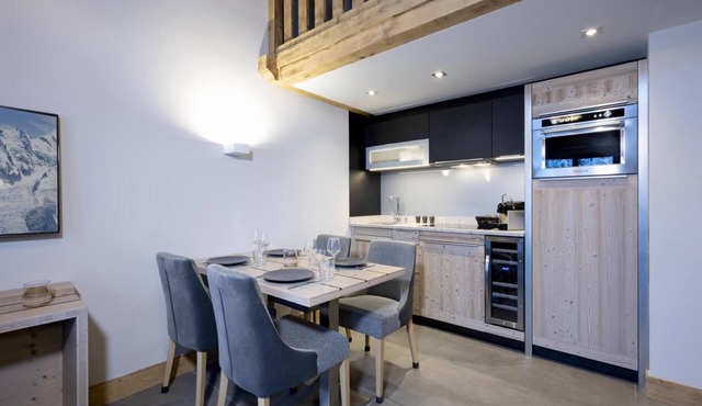 Wifi, fitness, swimming pool, balcony, parking, tv, ski locker, 40m², Les Houches