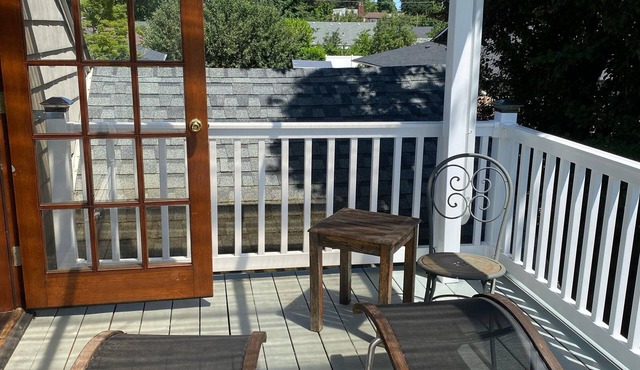 Wilbur where's the beach? 1065 Wilbur St SE Salem, OR has a beach themed cottage