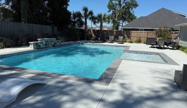 Wild Adventures Escape with King Bed & Resort Style Pool