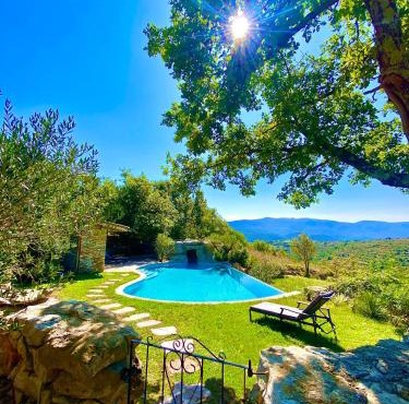 Wild Boar Mountain, Luxury Escape & Stunning Views!